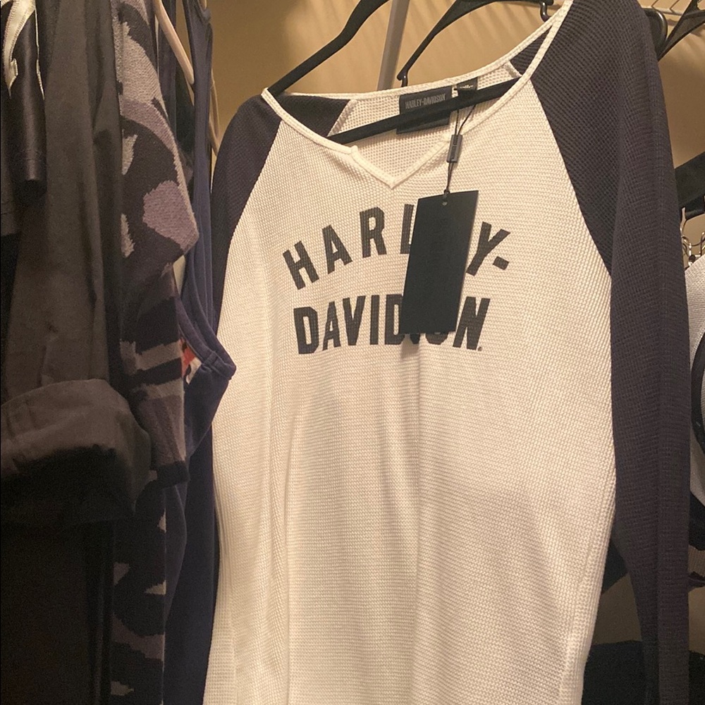 Harley-Davidson Black and White Long Sleeve Shirt